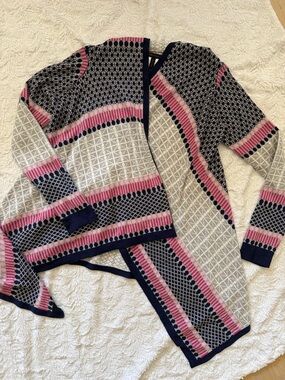 BCBGMaxAzria Navy, Pink & Cream Patterned Open-Front Cardigan